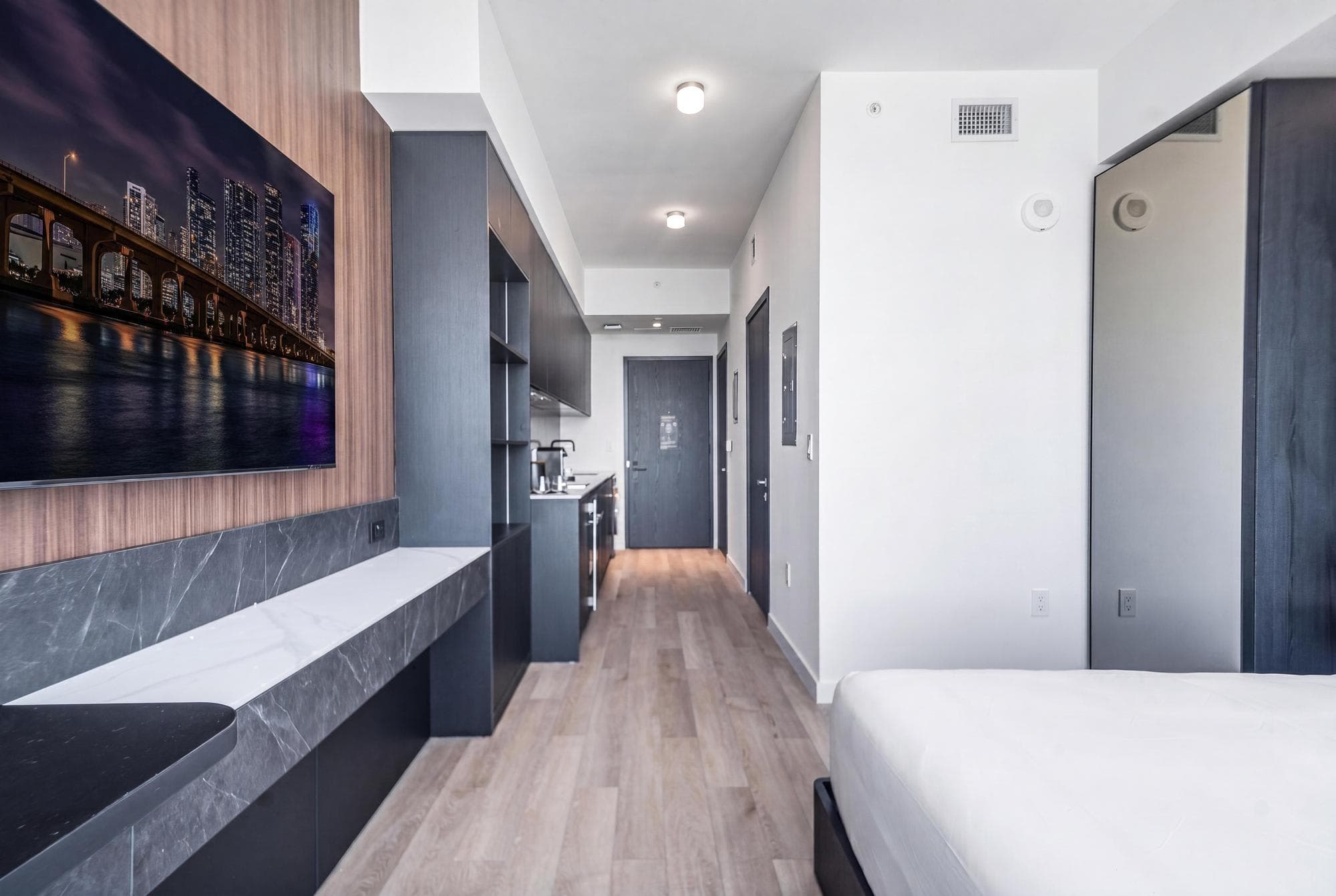Deluxe E11EVEN Studio Suite with Elite Amenities