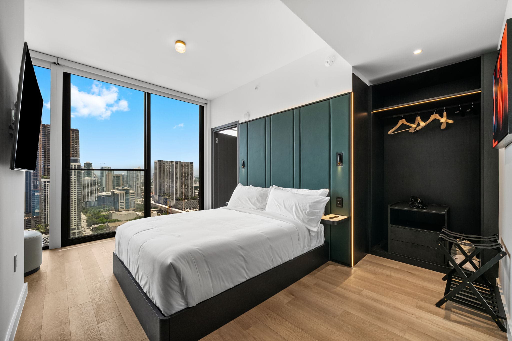 Brand New E11even Residences Adjoining Apartments with Ocean View