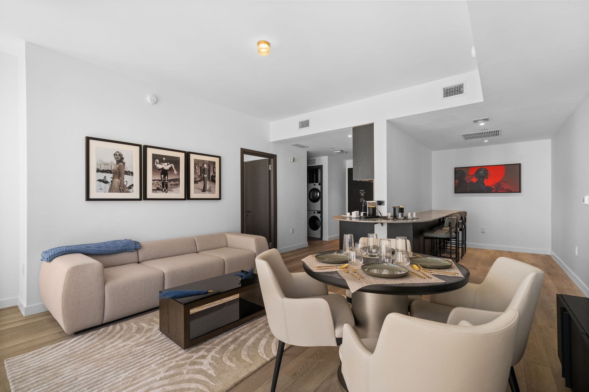 Downtown Miami Condo w/ Rooftop Pool & Valet