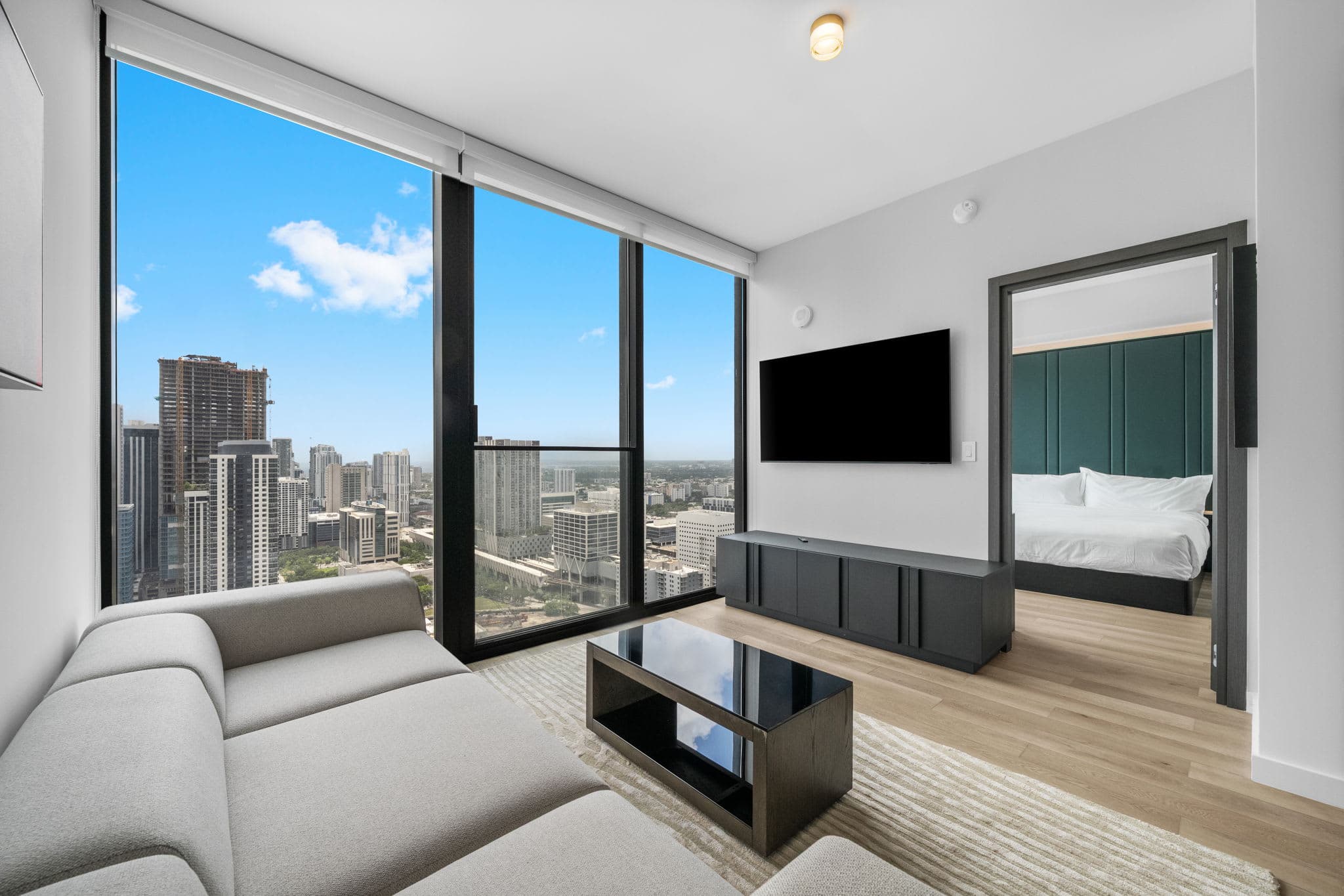 Luxury E11EVEN Skyline Views & ELITE Amenities