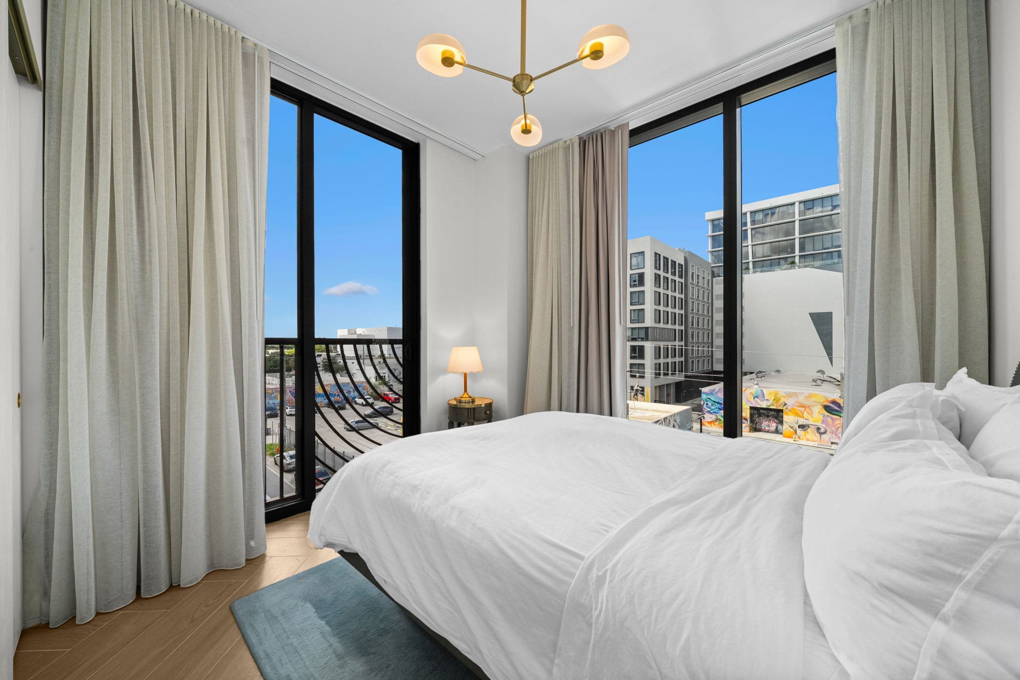 Stylish Wynnwood Apartment with Resort Pool & Gym