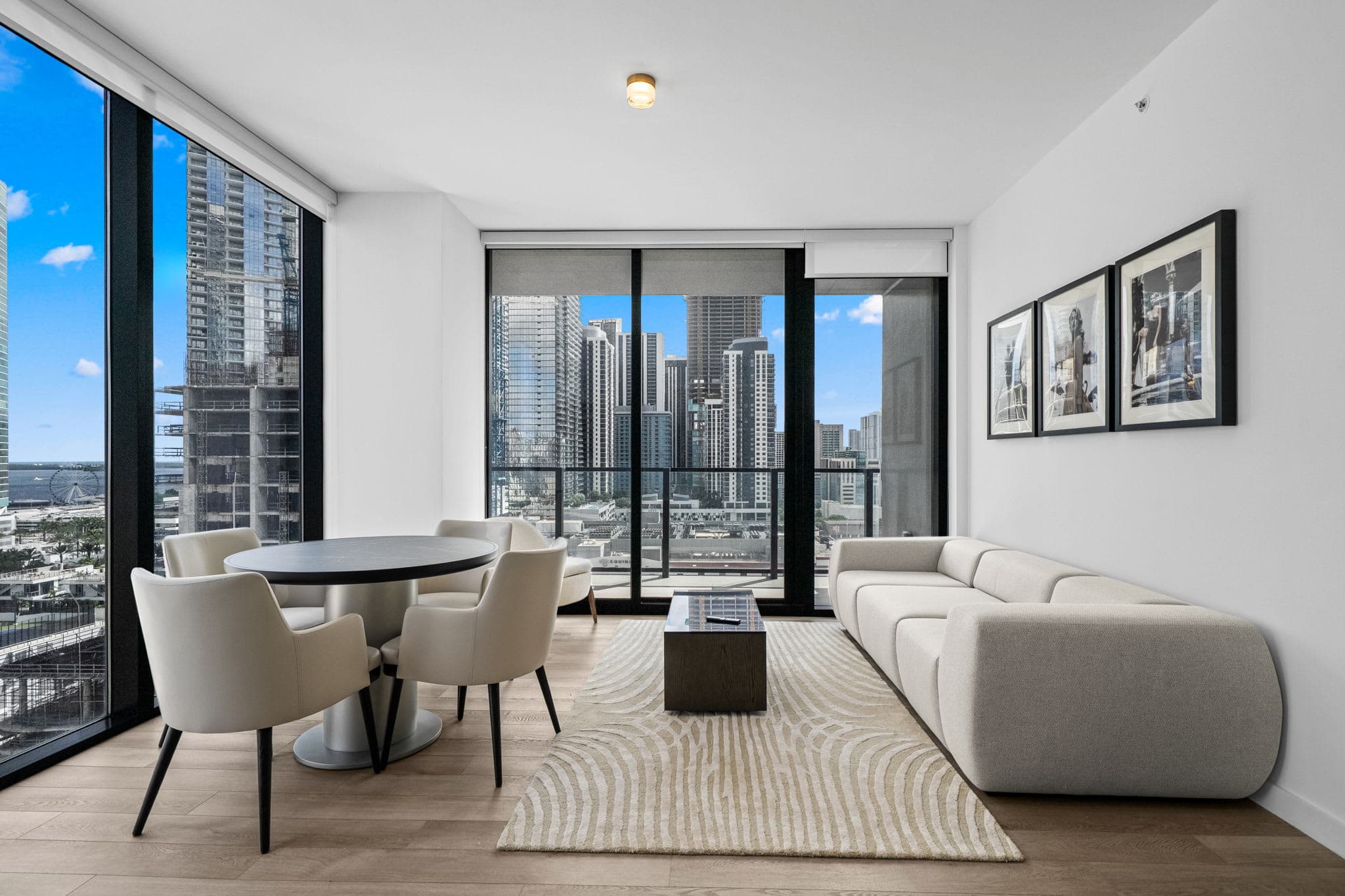 E11EVEN Executive Floor | Grand Suite + Bay Views